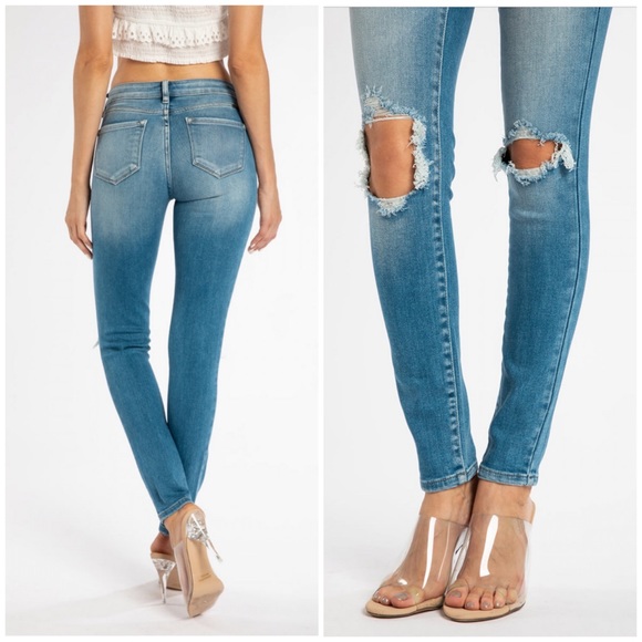 Busted Knee Distressed Skinny Jeans Light Wash - Picture 9 of 10